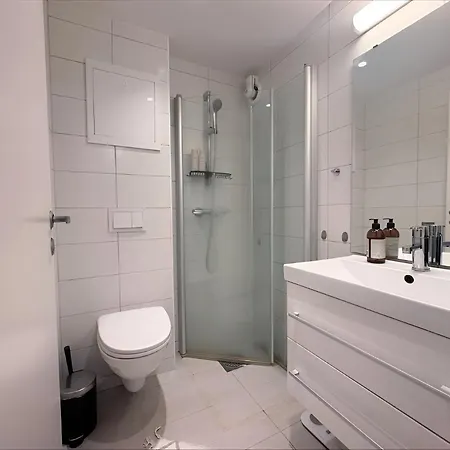 Apartamento Spacious & Cozy With Balcony *